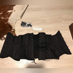 Raven Black cotton steel boned corset size Large